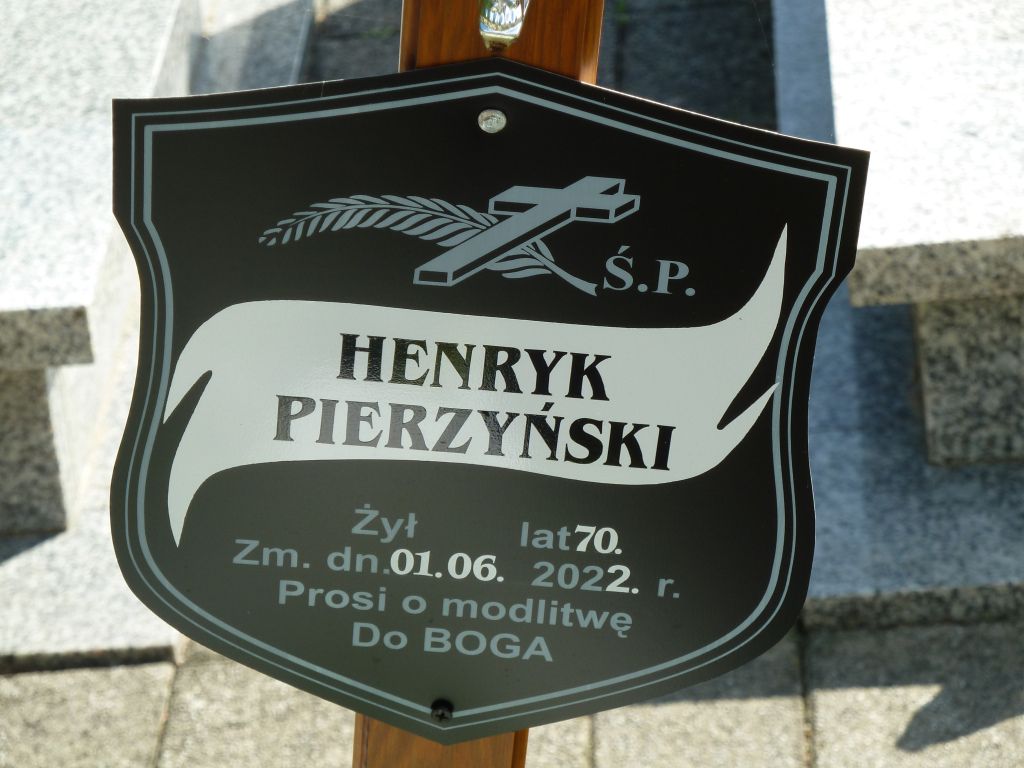 Henryk Pierzyński 1952 Trzebiatów - Grobonet - Wyszukiwarka osób pochowanych