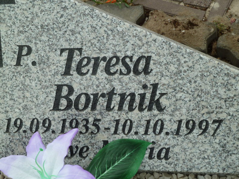 Teresa Bortnik 1935 Trzebiatów - Grobonet - Wyszukiwarka osób pochowanych