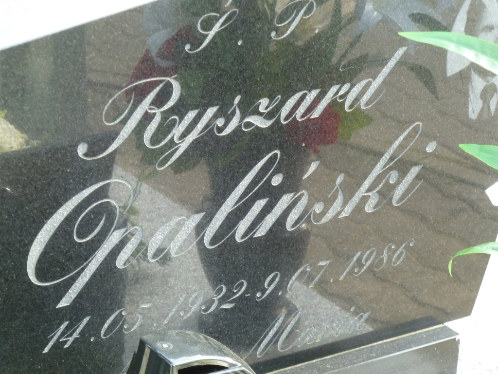 Janusz Opaliński 1960 Trzebiatów - Grobonet - Wyszukiwarka osób pochowanych