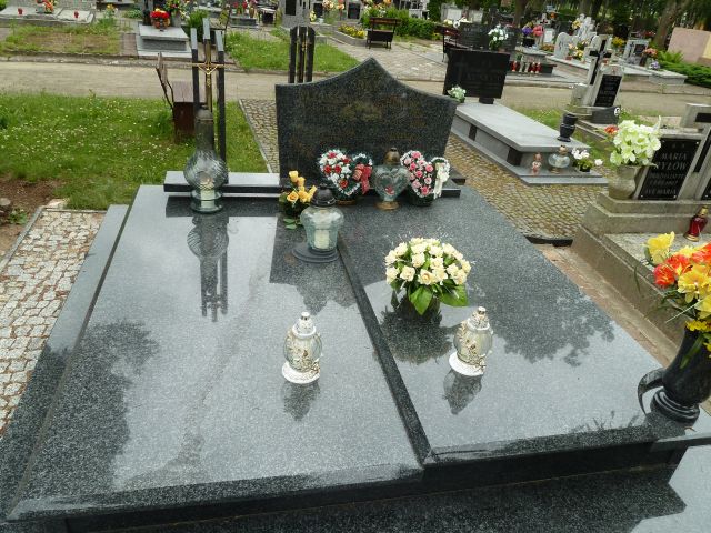 Władysława Bąk 1902 Trzebiatów - Grobonet - Wyszukiwarka osób pochowanych