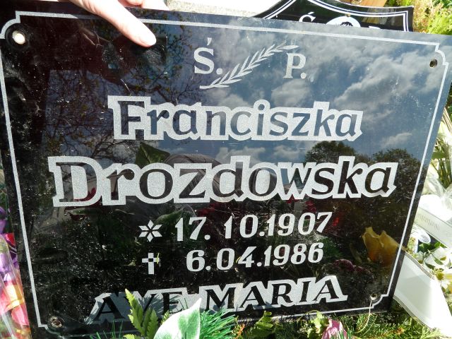 Franciszka Drozdowska 1907 Trzebiatów - Grobonet - Wyszukiwarka osób pochowanych